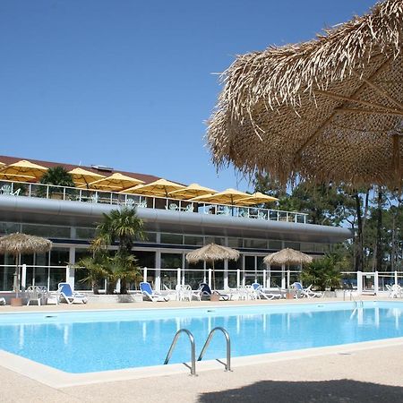 Azureva Ronce Les Bains Hotel Екстериор снимка