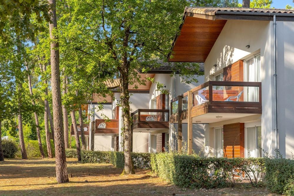 Azureva Ronce Les Bains Hotel Екстериор снимка