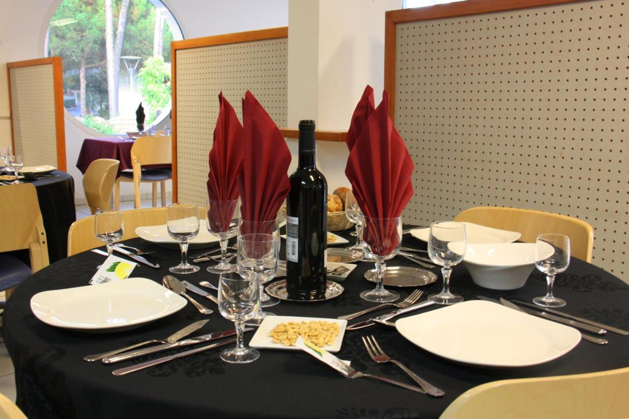 Azureva Ronce Les Bains Hotel Екстериор снимка