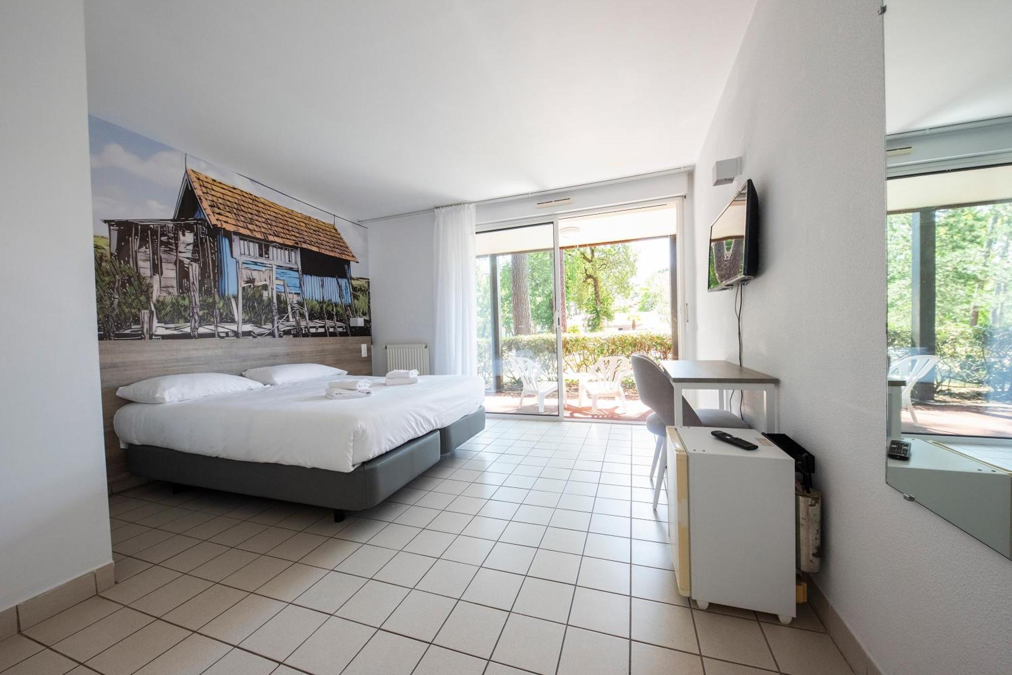 Azureva Ronce Les Bains Hotel Екстериор снимка