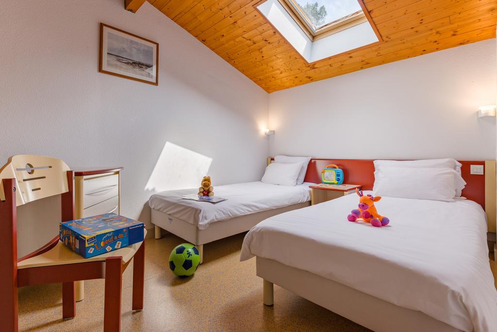 Azureva Ronce Les Bains Hotel Екстериор снимка